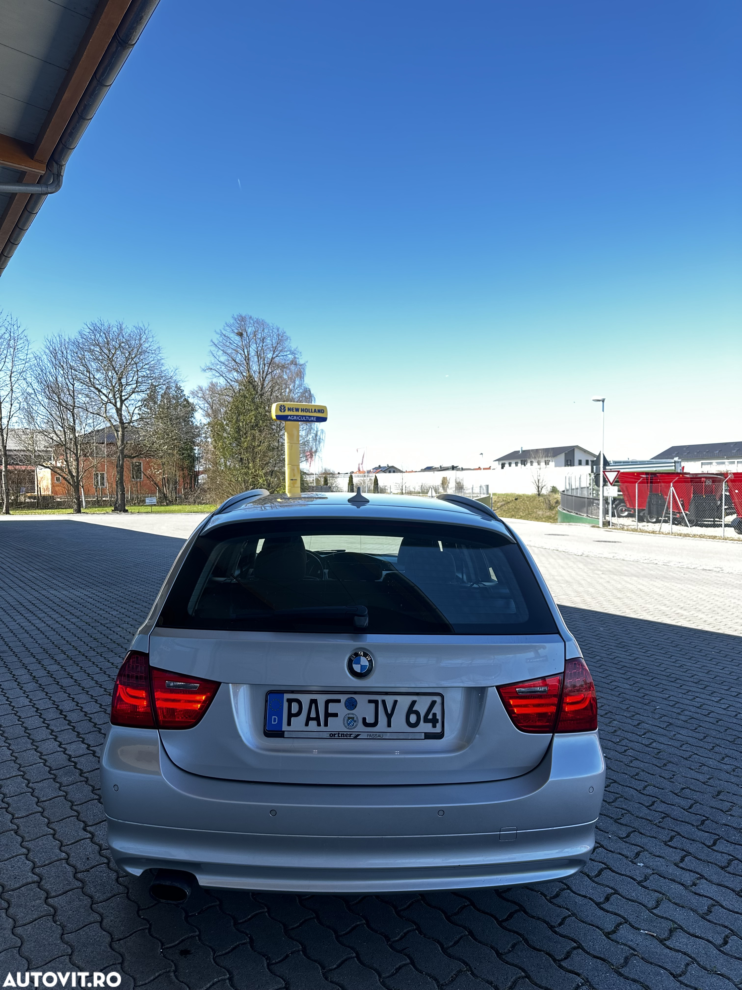 BMW Seria 3 320d DPF Aut. - 4
