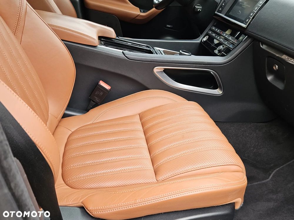 Jaguar F-Pace 2.0 i4D AWD Prestige - 20