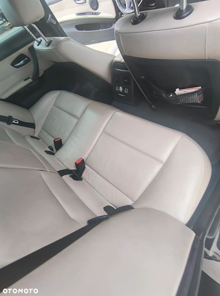 BMW Seria 3 320d DPF - 34