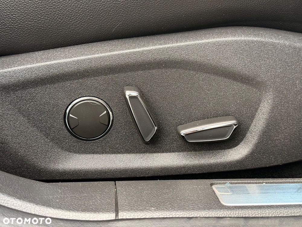 Ford Mondeo 2.0 TDCi Bi-Turbo Titanium PowerShift - 15