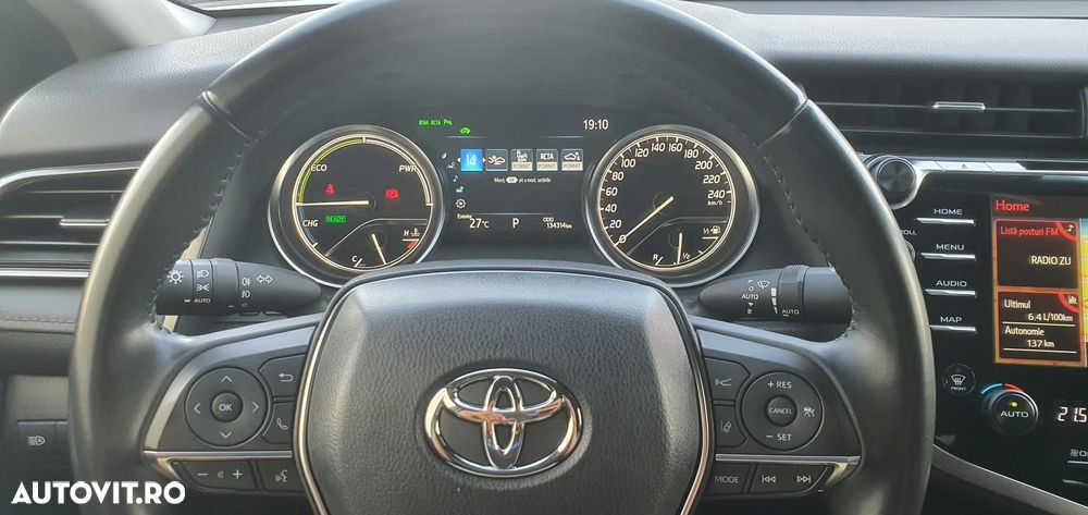 Toyota Camry 2.5 Exclusive - 28