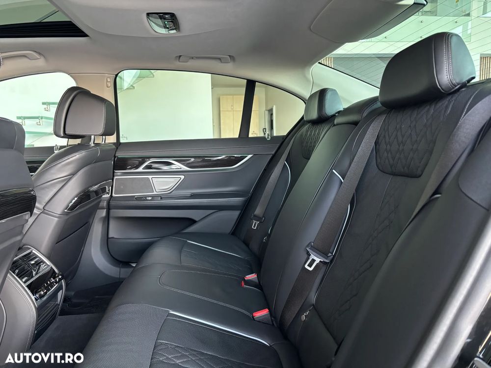 BMW Seria 7 730d xDrive - 13