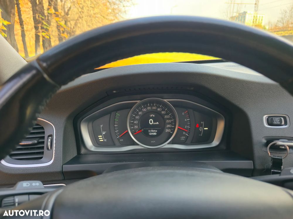 Volvo S60 D2 Start-Stop ECO Momentum - 9