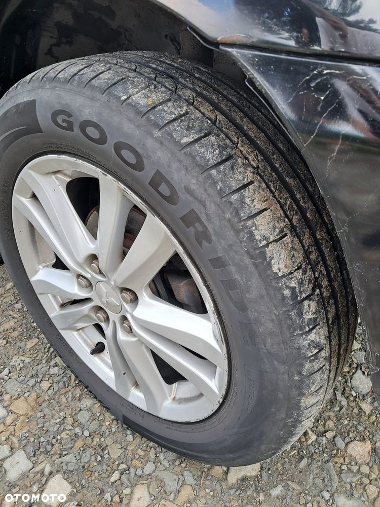 Toyota RAV4 - 7
