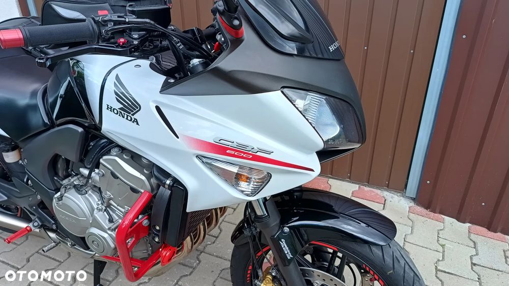 Honda CBF - 8