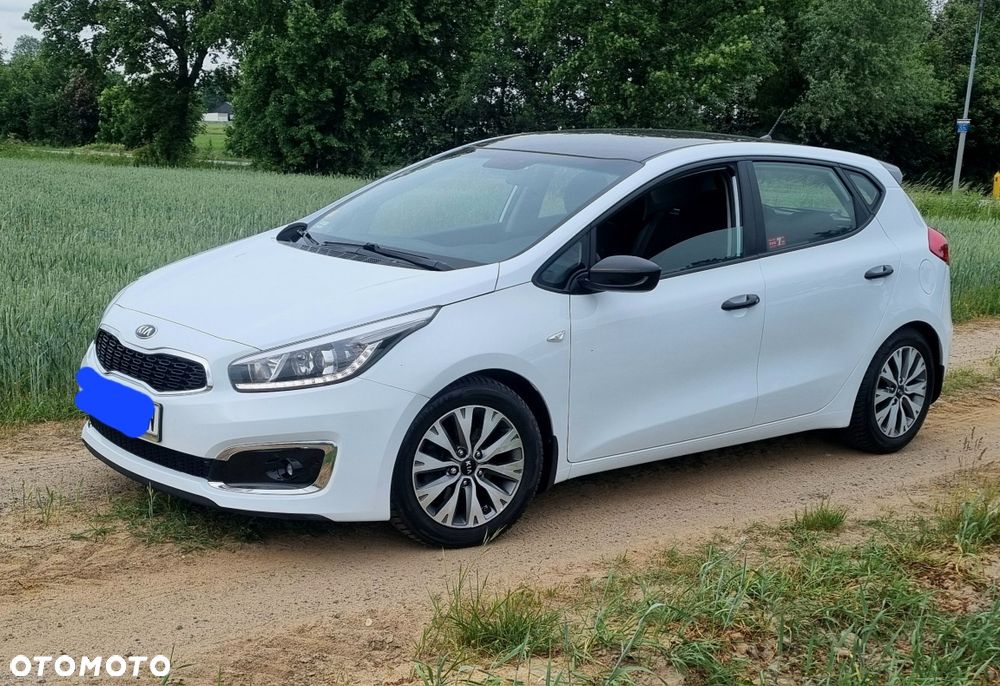 Kia Ceed - 1