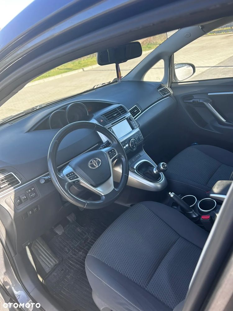Toyota Verso 1.6 D-4D Prestige 7os - 12