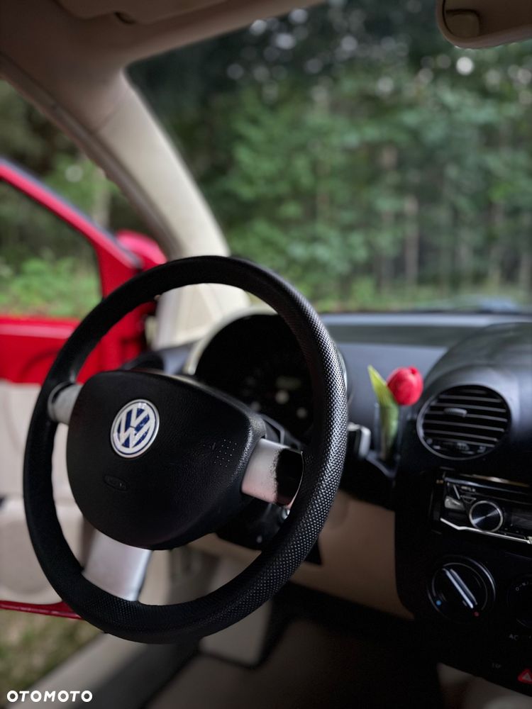 Volkswagen New Beetle 2.0 - 15