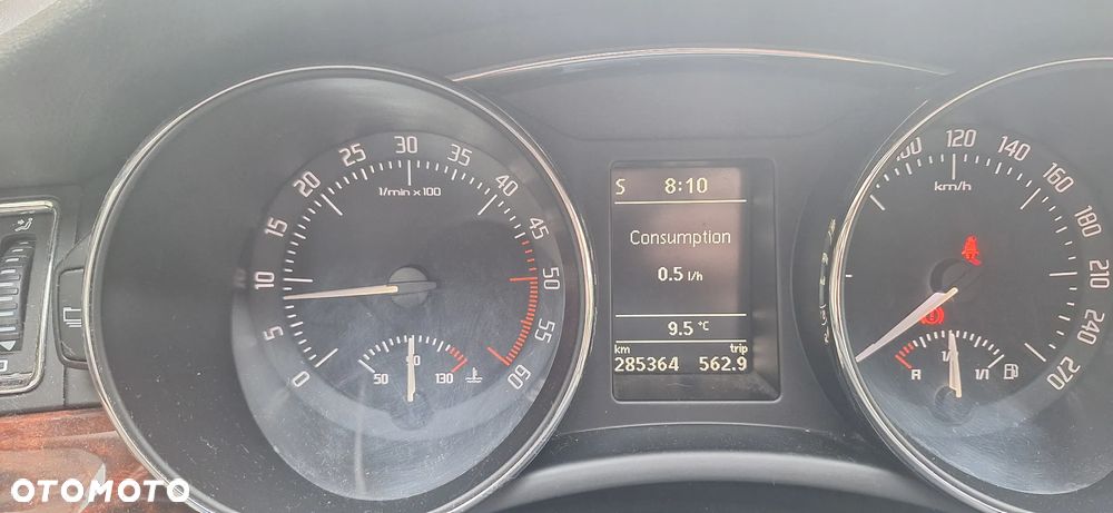 Skoda Superb 2.0 TDI 4x4 Elegance - 12