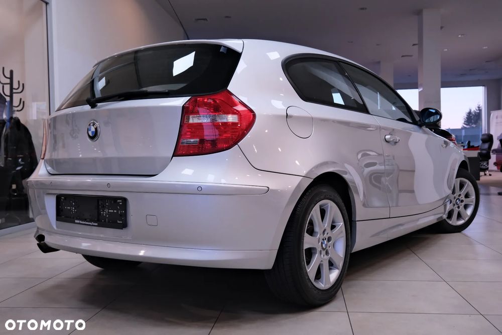 BMW Seria 1 118d DPF - 14