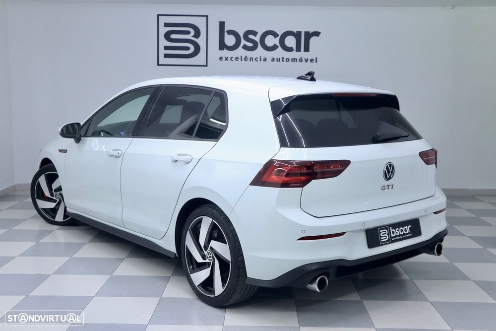 VW Golf 2.0 TSI GTI DSG - 11