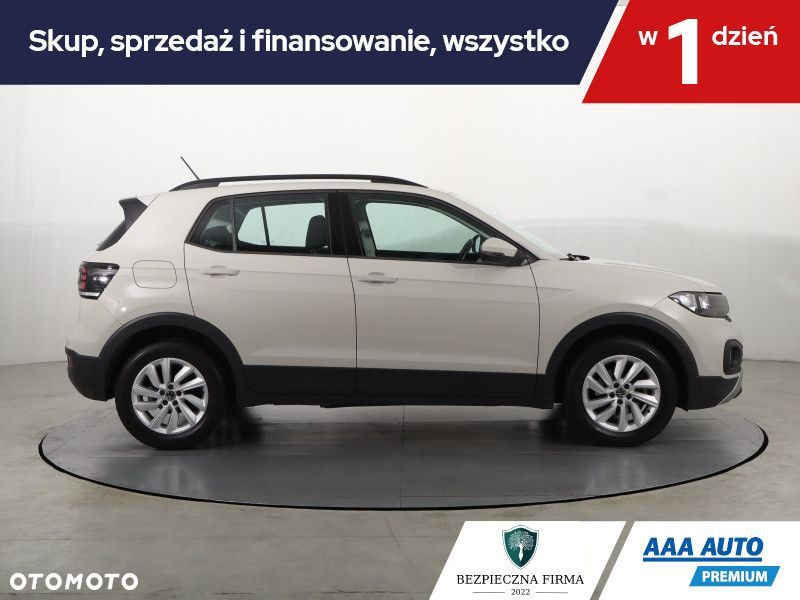 Volkswagen T-Cross - 8