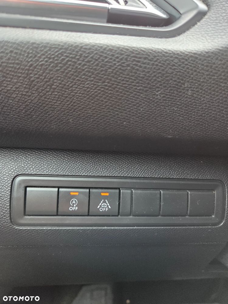 Peugeot 308 BlueHDi 130 EAT8 Stop & Start GT - 26