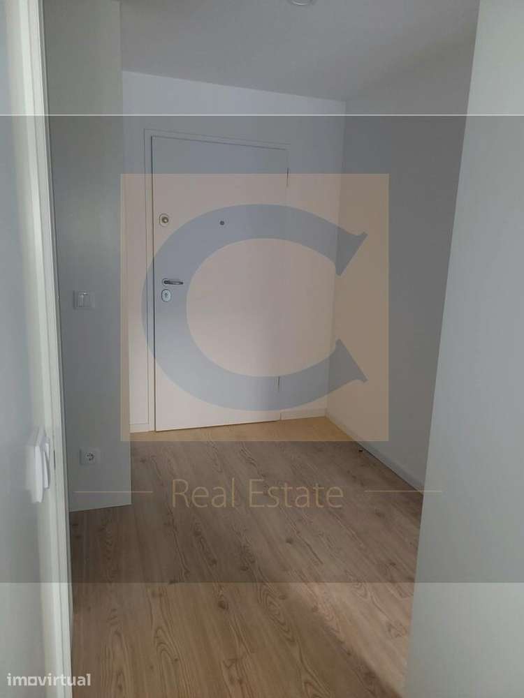 EXCELENTE OPORTUNIDADE DE INVESTIMENTO | T1 COM TERRAÇO DE 48,7 m2 - Grande imagem: 3/10