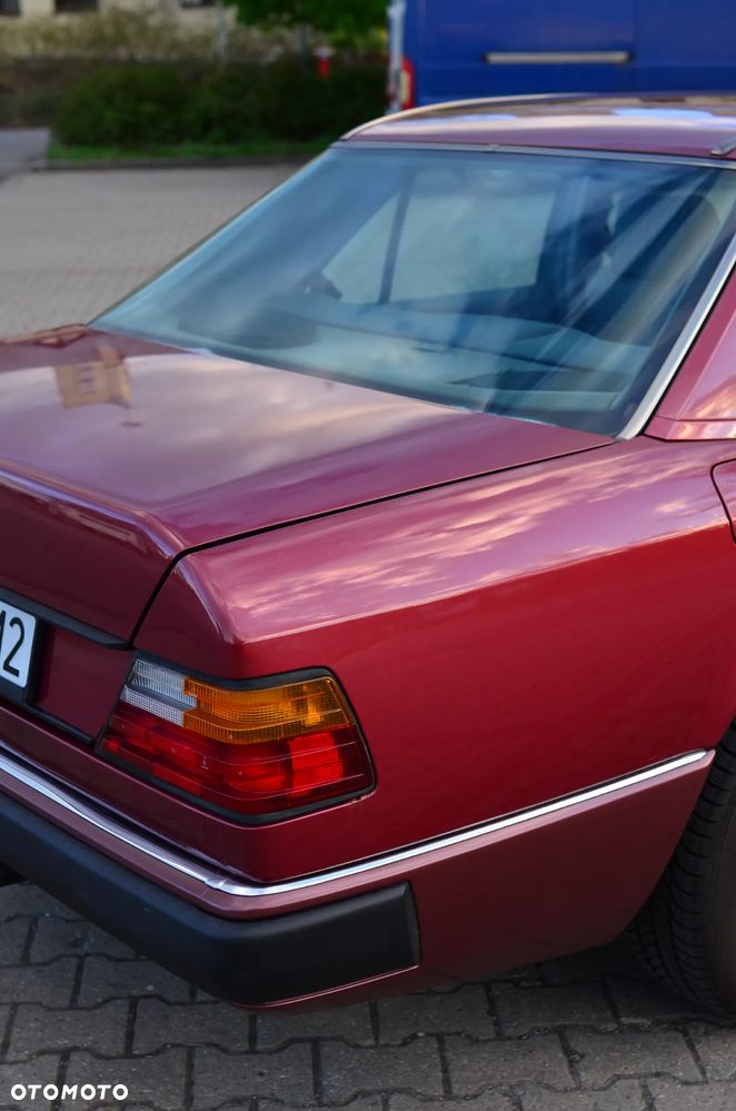 Mercedes-Benz W124 (1984-1993) - 29