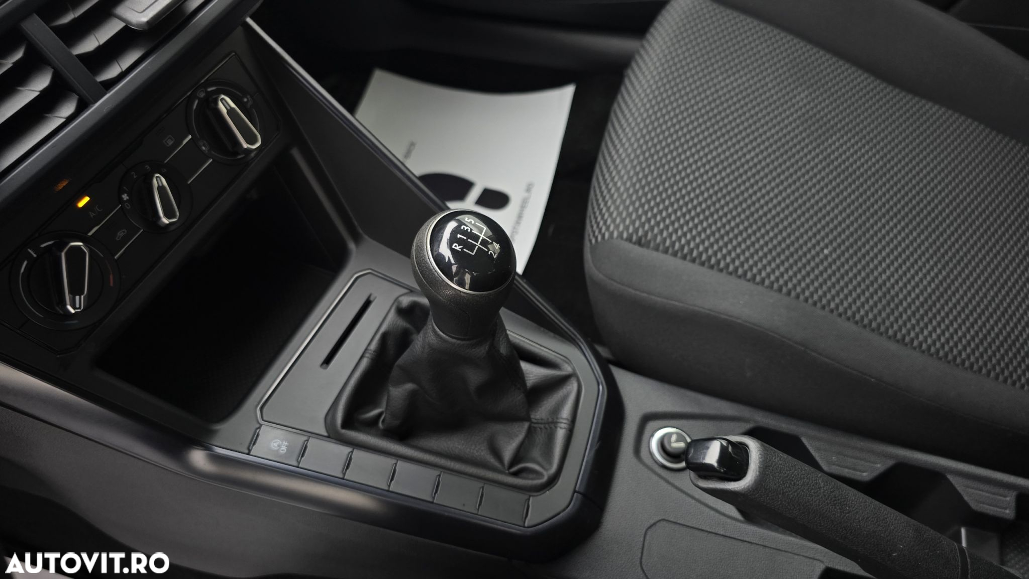 Volkswagen Polo - 17