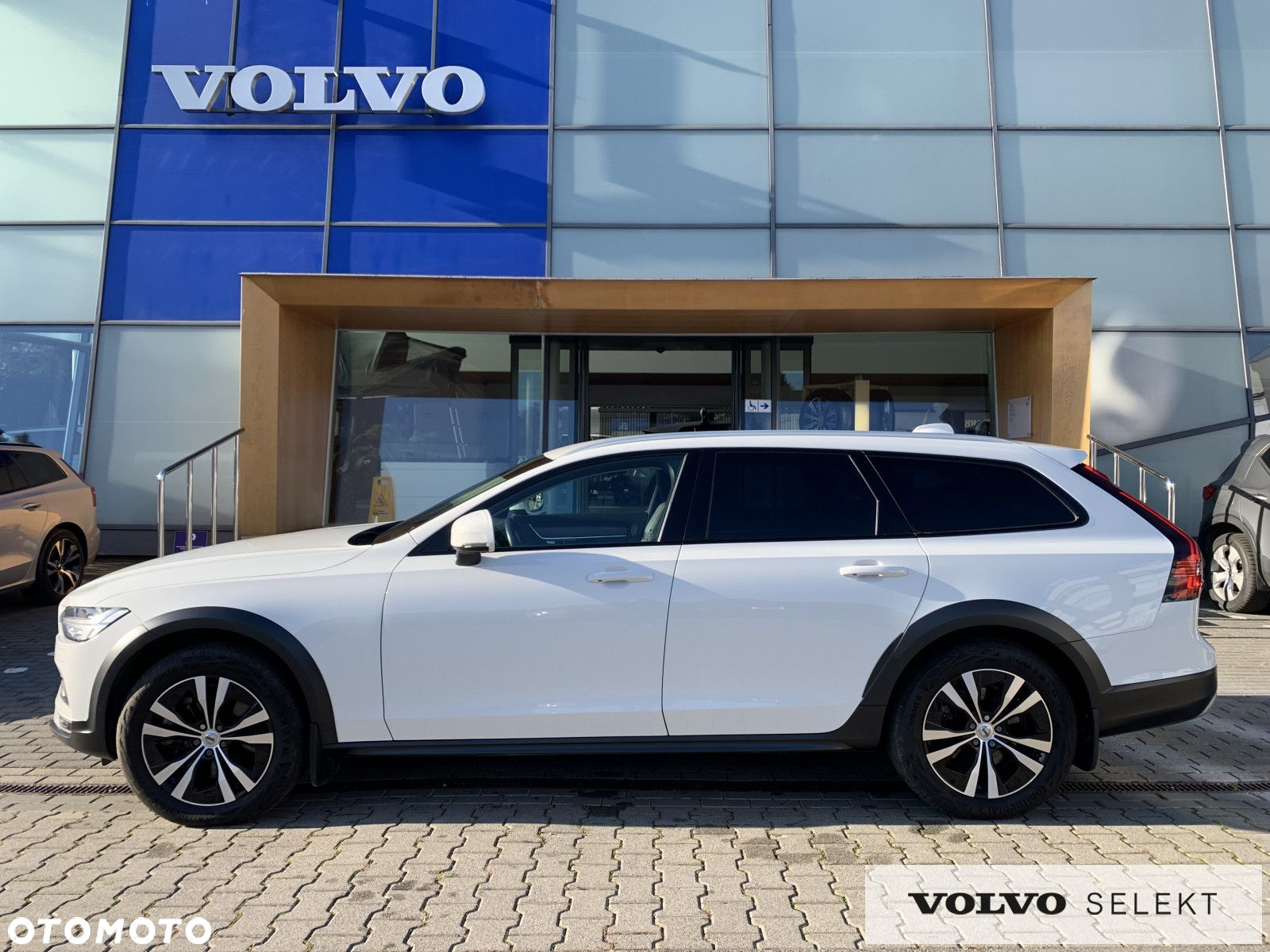 Volvo V90 Cross Country - 6