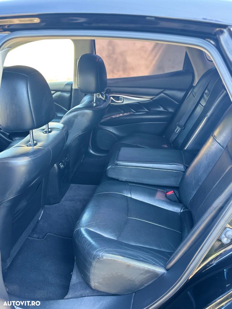Infiniti Q70 2.2d Premium - 14