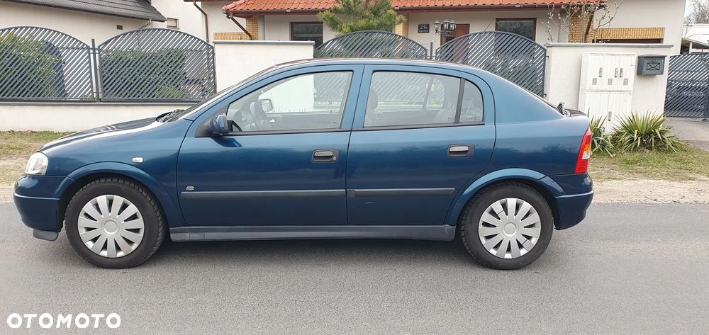 Opel Astra 1.4 - 5