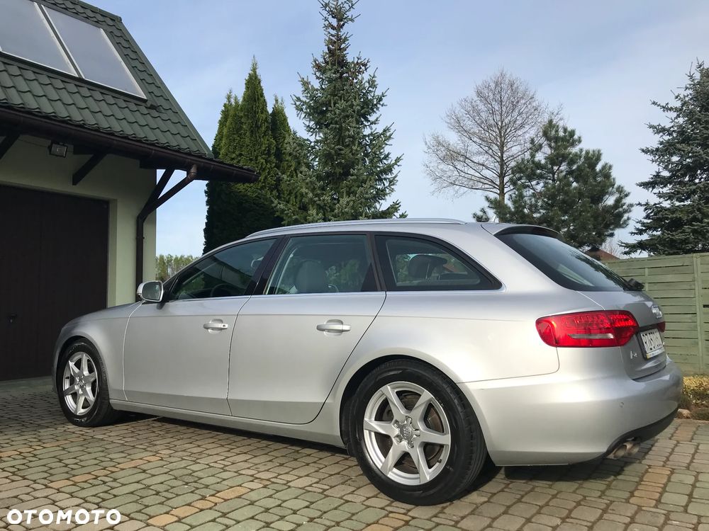 Audi A4 Avant 2.0 TDI DPF Ambiente - 18