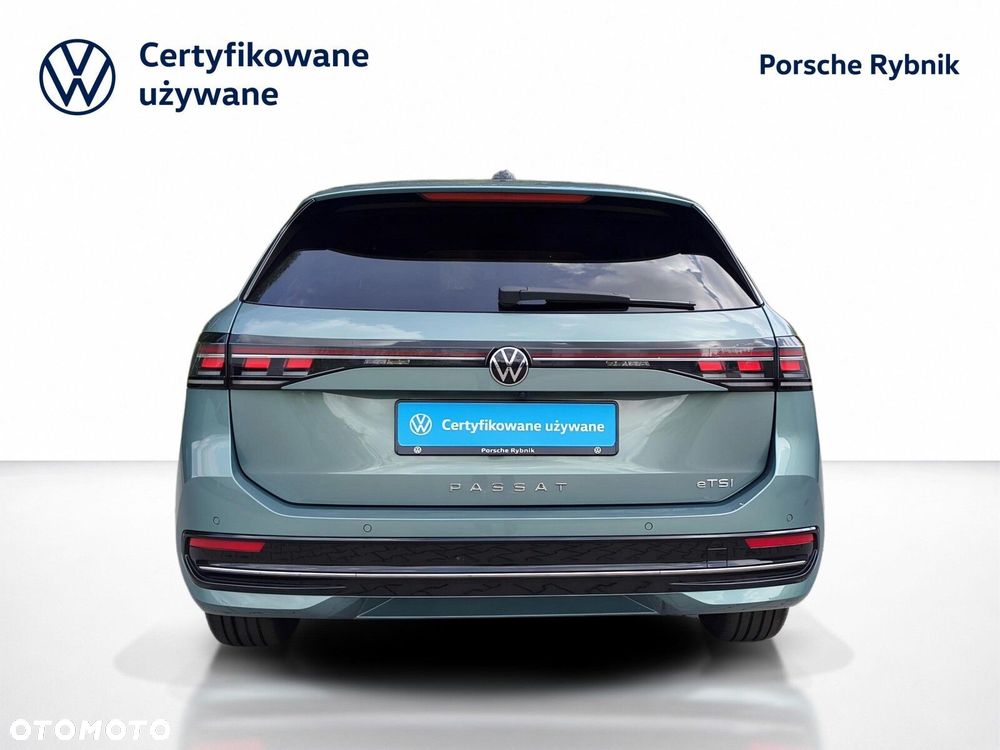 Volkswagen Passat - 5