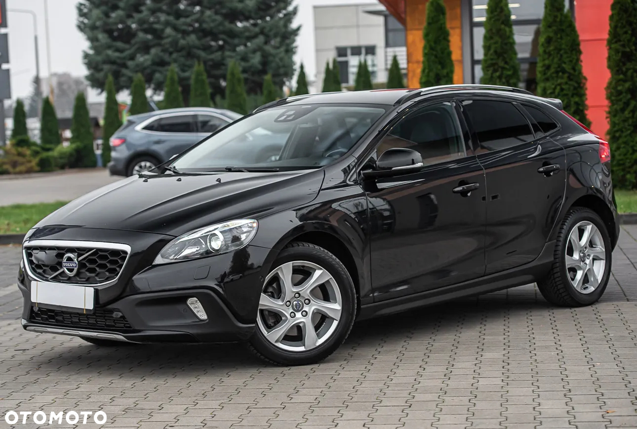 Volvo V40 Cross Country - 6