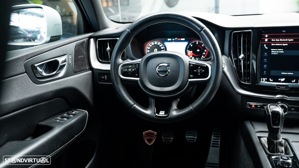 Volvo XC 60 D4 AWD RDesign - 28