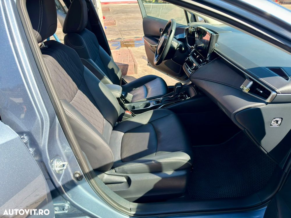 Toyota Corolla 1.8 HSD Exclusive - 13