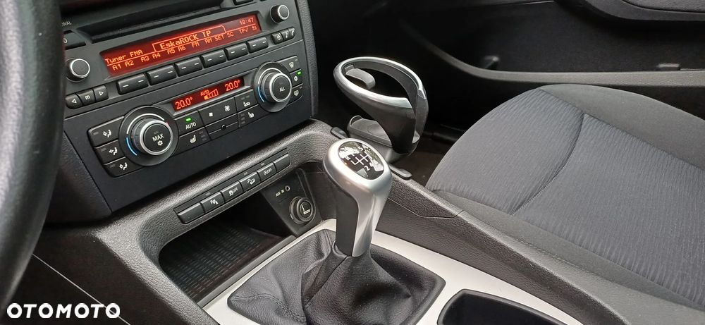 BMW X1 xDrive18d - 10