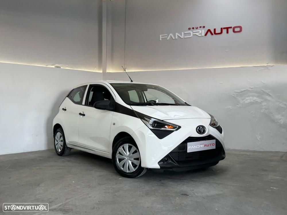 Toyota Aygo x-business - 1