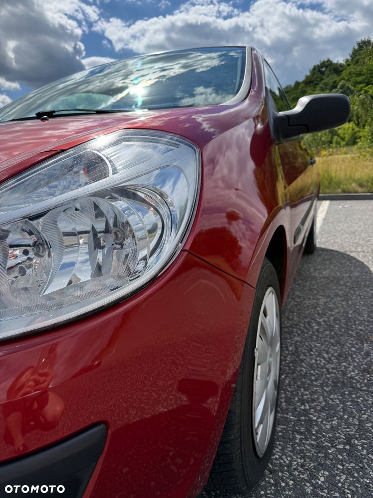 Renault Clio 1.2 16V Expression - 18