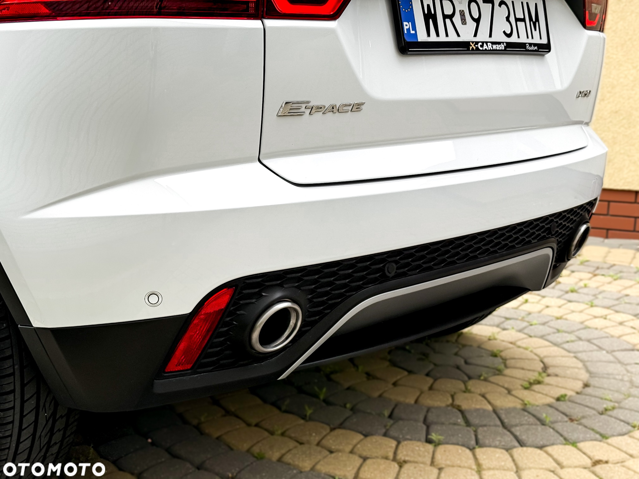Jaguar E-Pace - 11