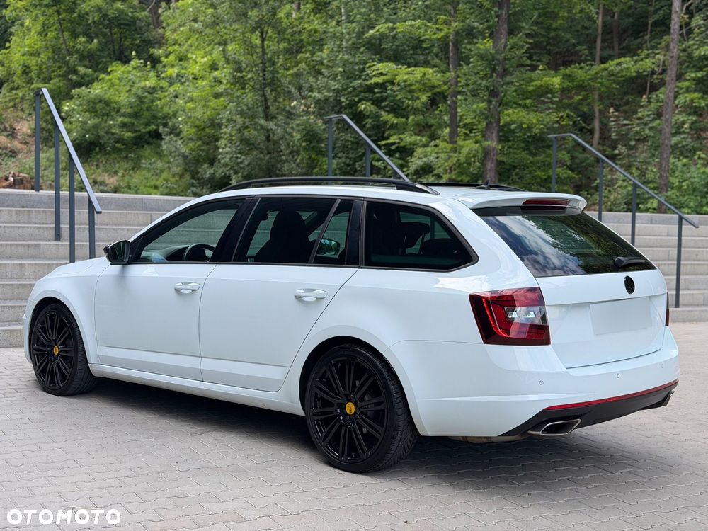 Skoda Octavia 2.0 TDI RS Challenge DSG - 15