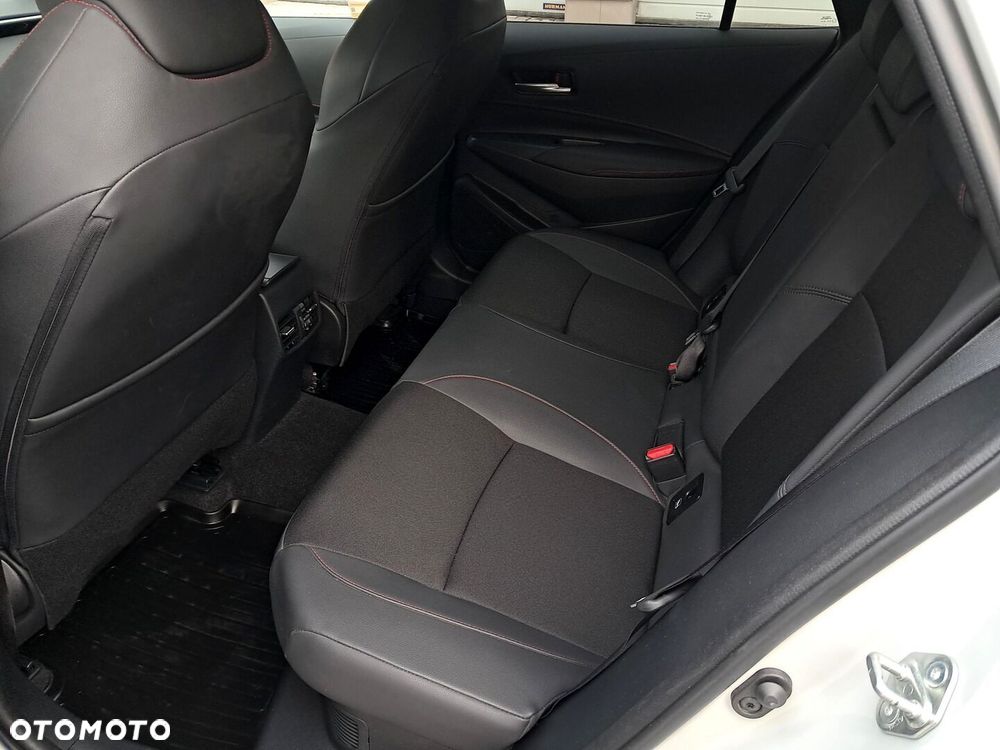 Toyota Corolla 1.8 Hybrid GR Sport - 13