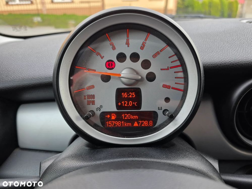 MINI Cooper Standard - 26