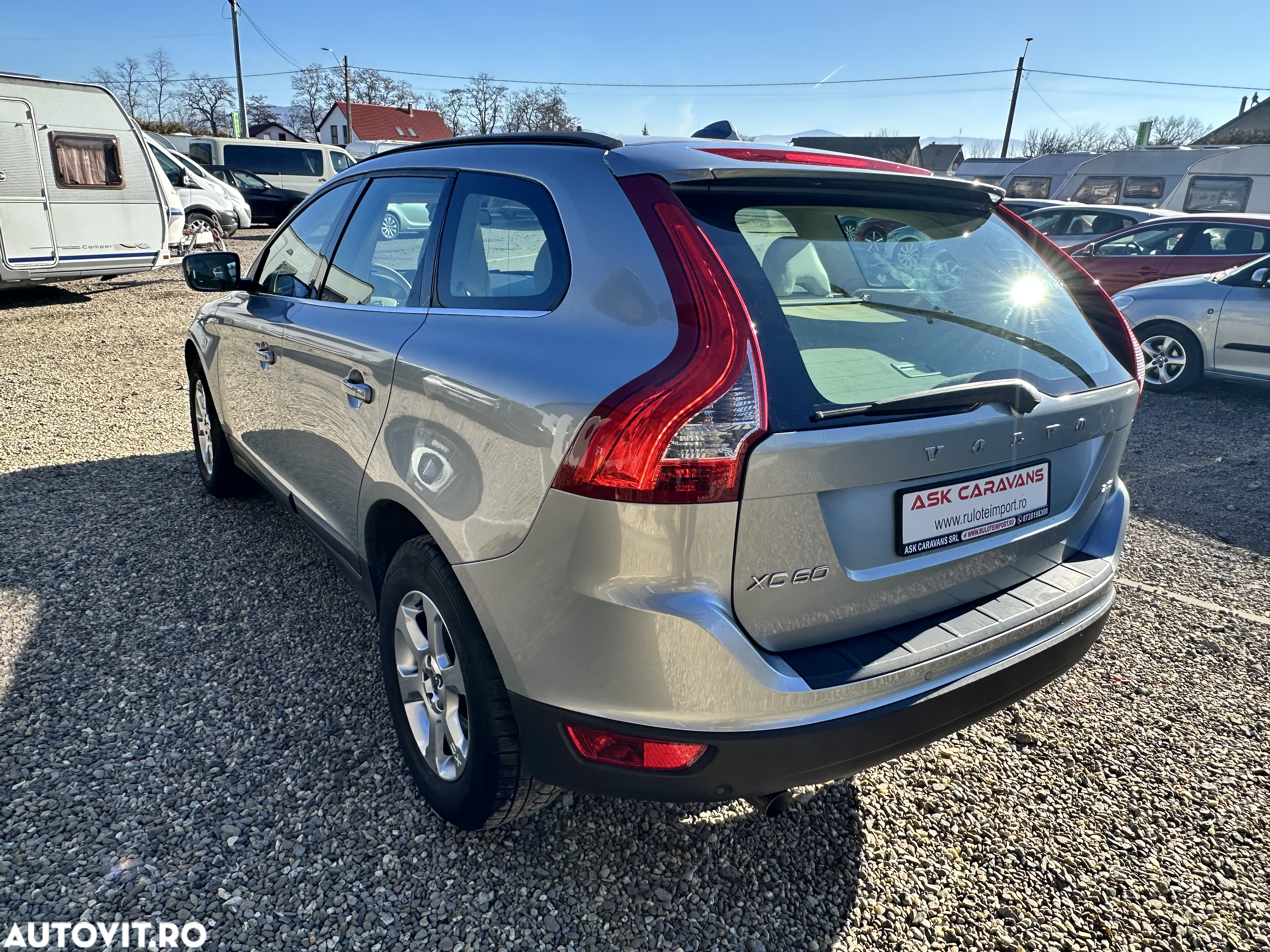 Volvo XC 60 2.4D Aut. Momentum - 9
