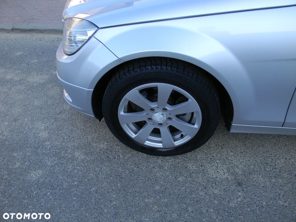 Mercedes-Benz Klasa C 200 CDI DPF Avantgarde - 4