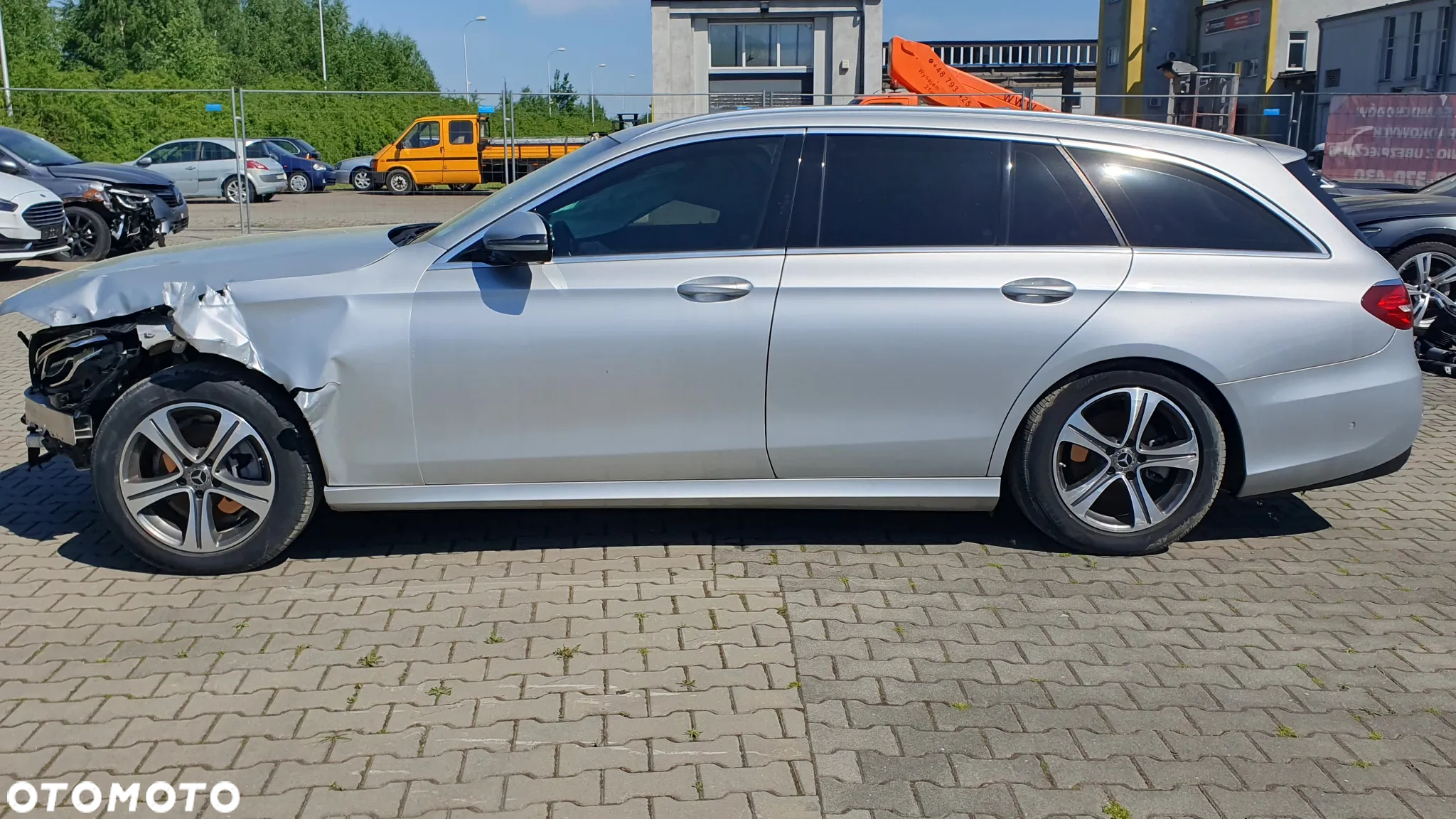 Mercedes-Benz Klasa E 220 d AMG/Avantgarde - 27