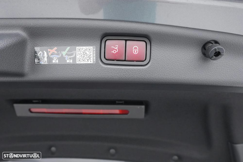 Mercedes-Benz C 300 de Avantgarde - 31