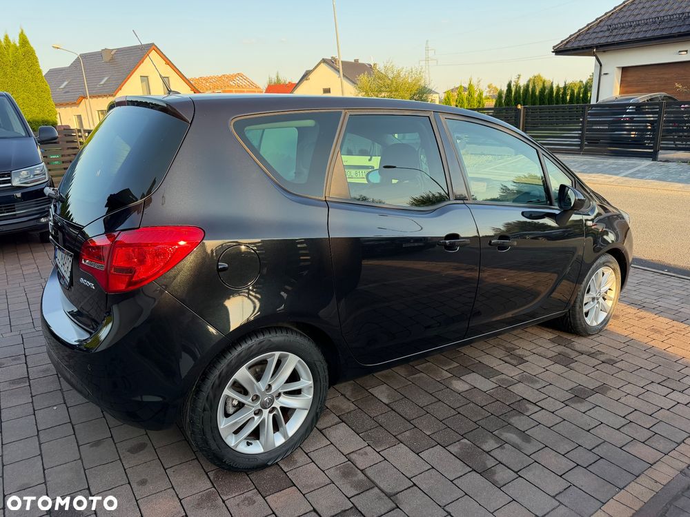 Opel Meriva 1.4 T Design Edition S&S - 15