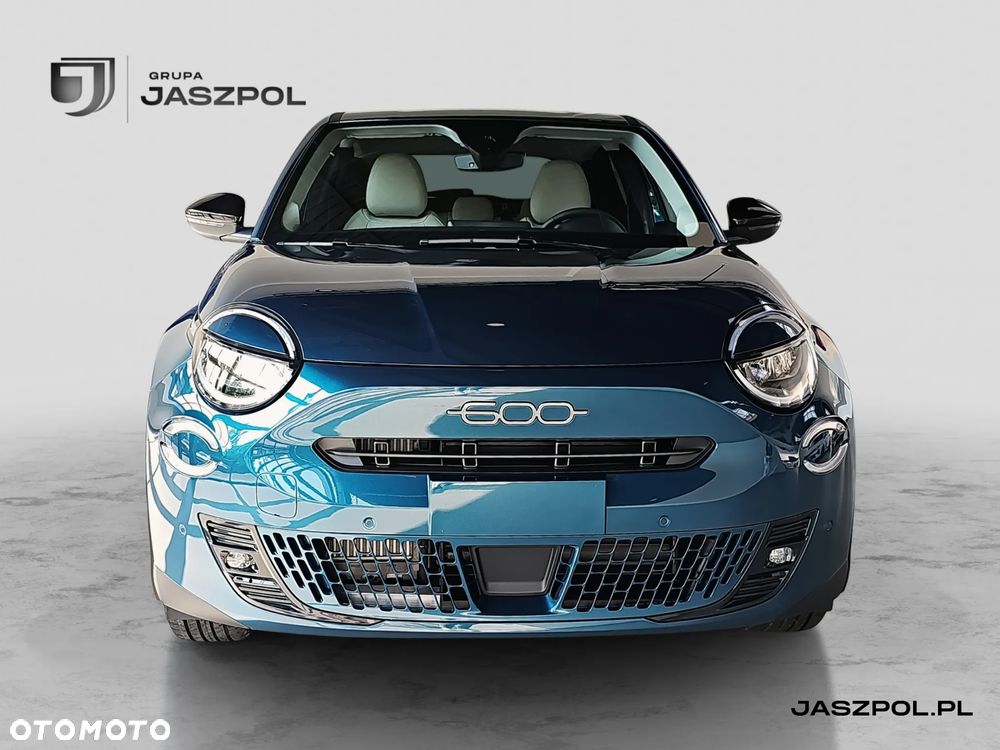 Fiat 600 1.2 Turbo La Prima eDCT - 2