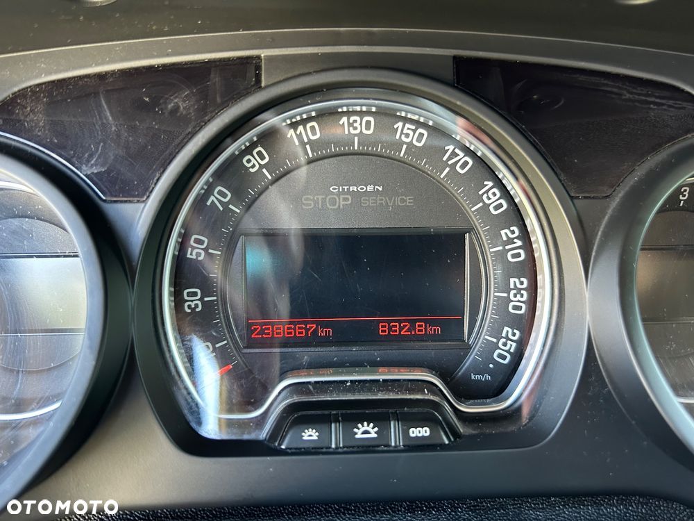 Citroën C5 e-HDi 115 EGS6 FAP Selection - 20