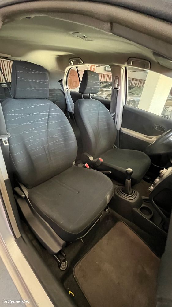Toyota Yaris 1.0 VVT-i Sol+AC - 6