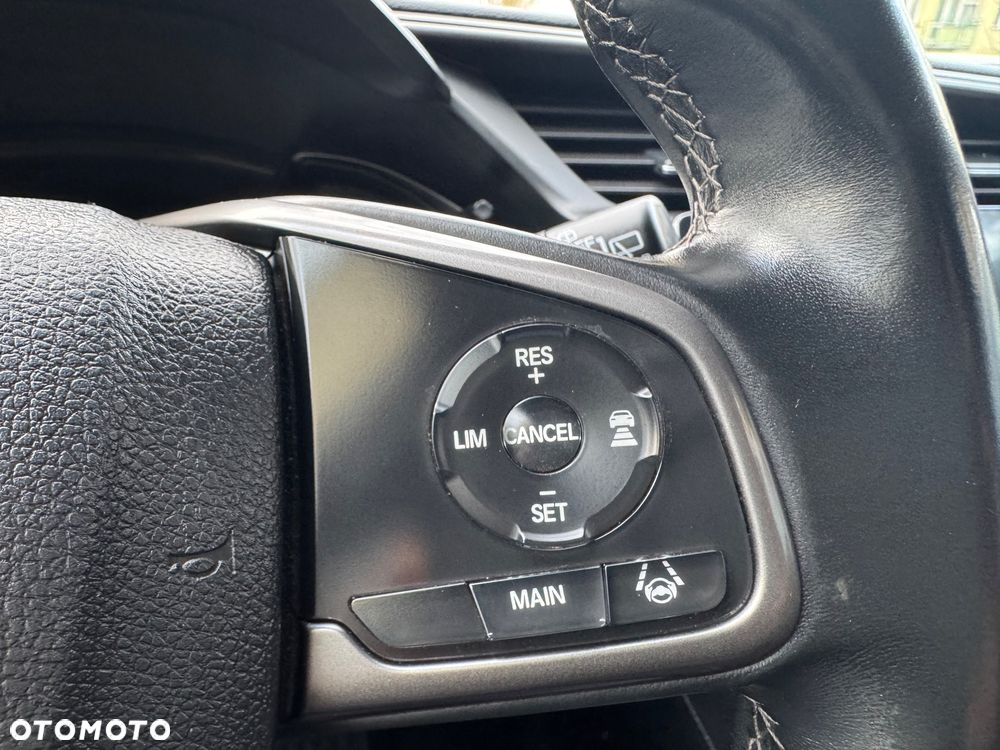 Honda Civic 1.0 i-VTEC Turbo Executive Premium - 24