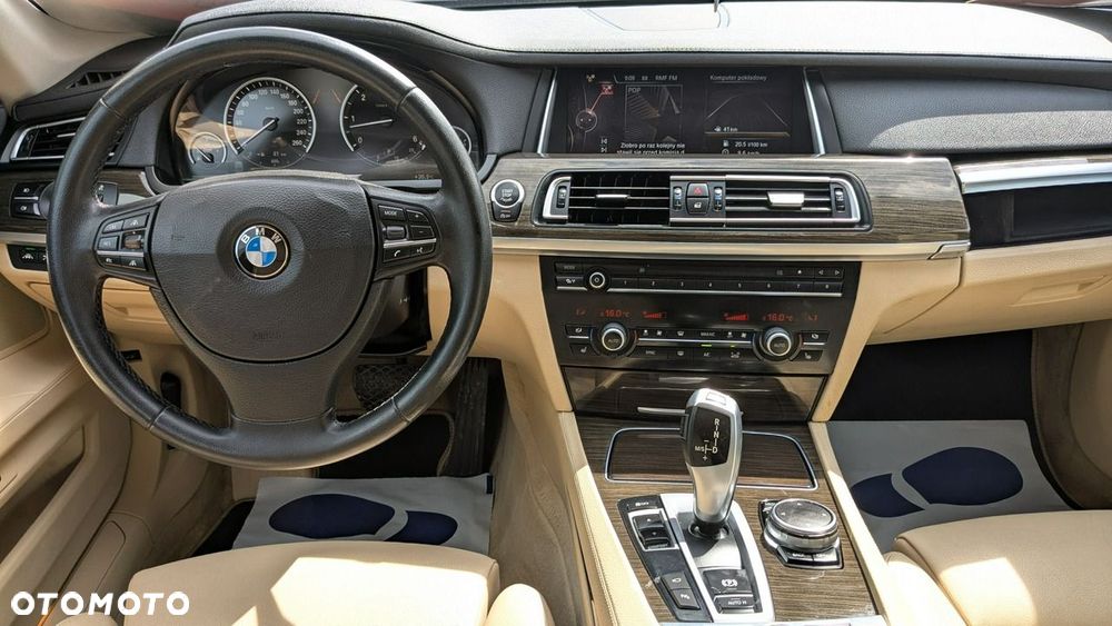 BMW Seria 7 - 24