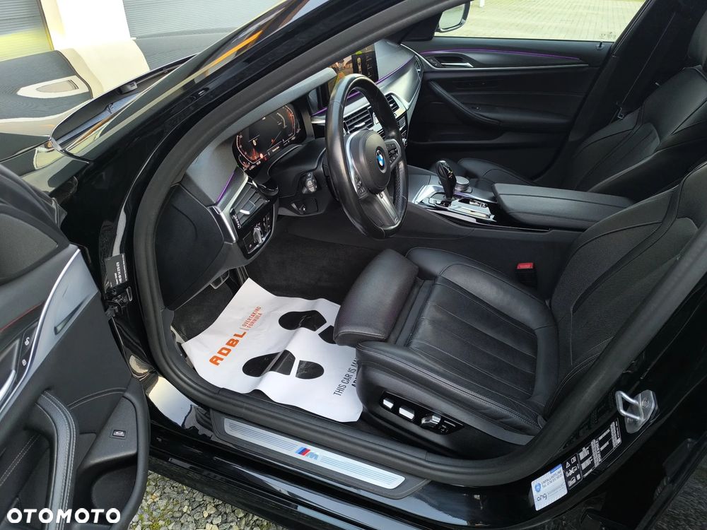 BMW Seria 5 530d xDrive M Sport Edition - 22