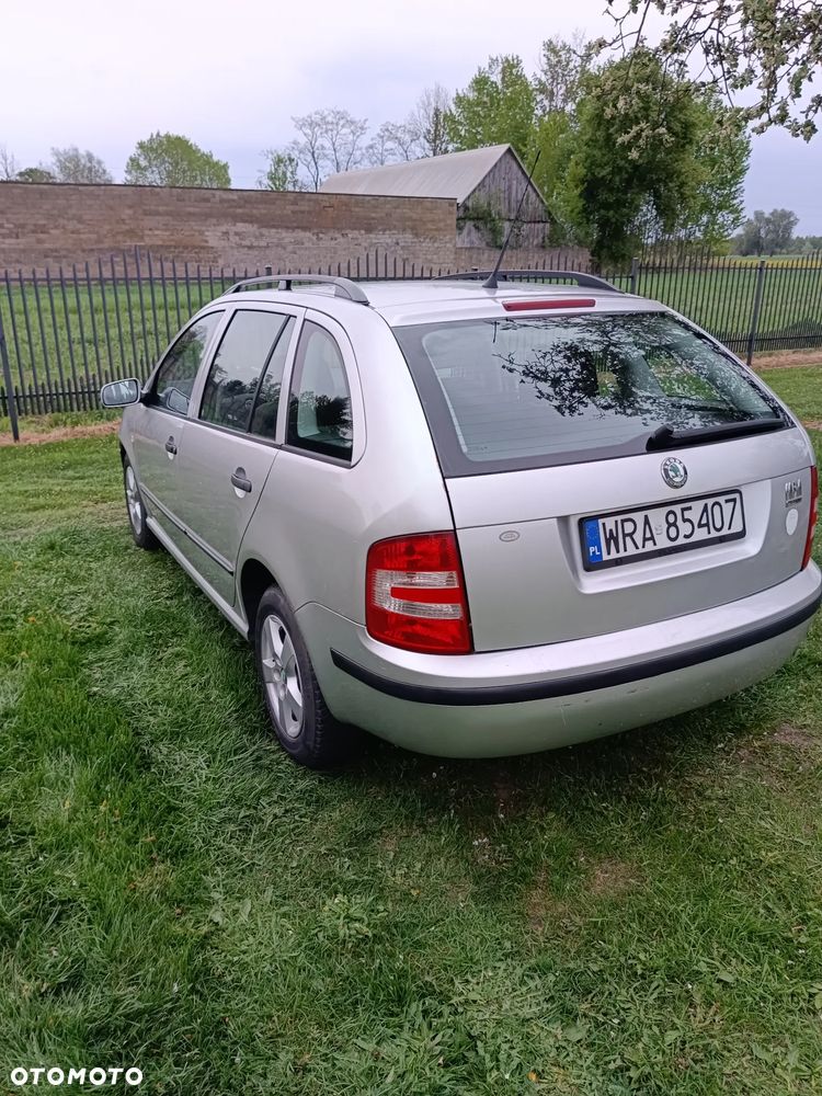 Skoda Fabia 1.4 16V Elegance - 10