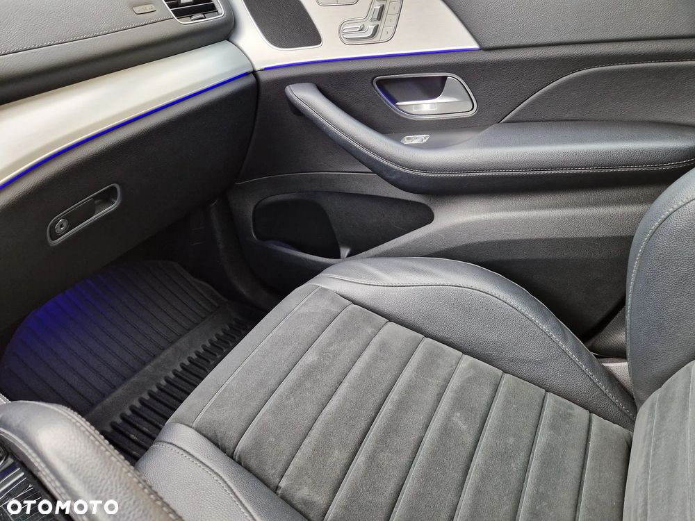 Mercedes-Benz GLE - 24