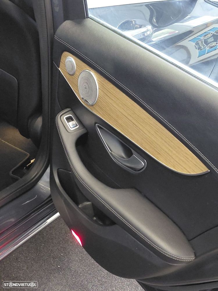 Mercedes-Benz C 350 - 31