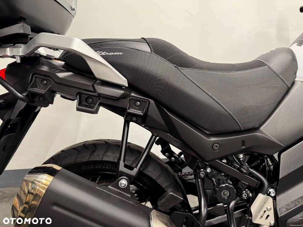 Suzuki V-STROM - 36